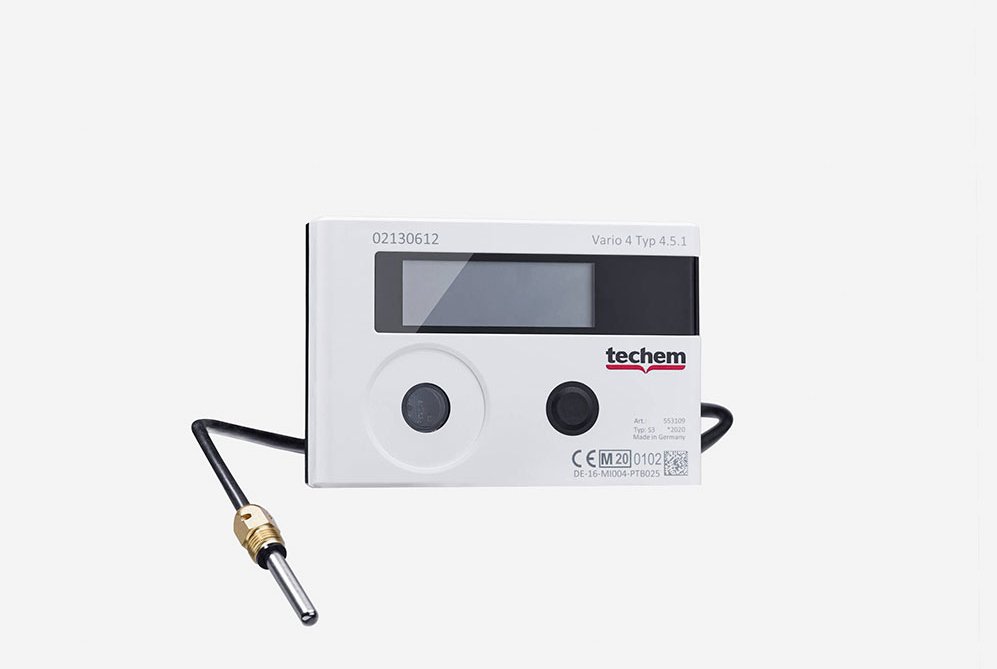 Contador de energia Techem modelo Vario 4 4.5.1 El dispositivo tiene una pequeña pantalla, dos botones circulares y una sonda conectada mediante un cable